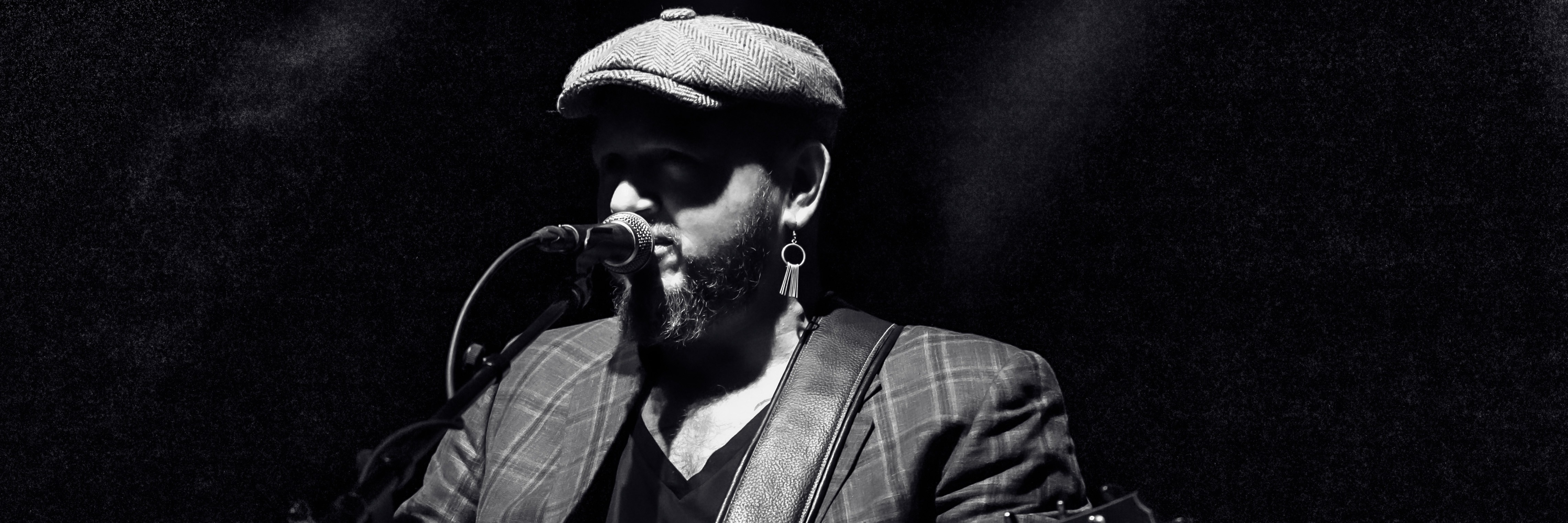 ARD matthews LIVE! @ café Roux