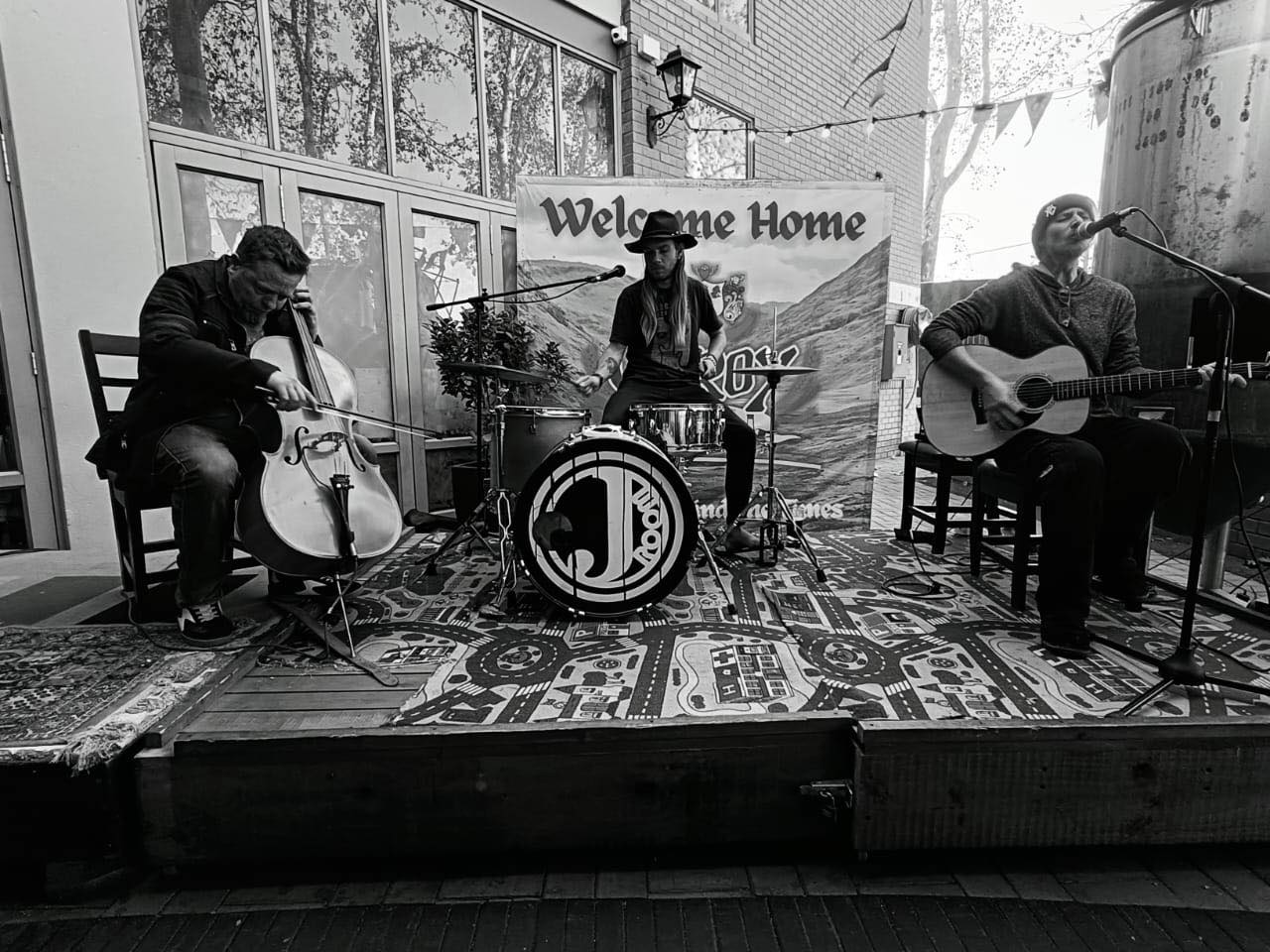 String Theory @ Cafe Barcelona 21 Feb - Image 1