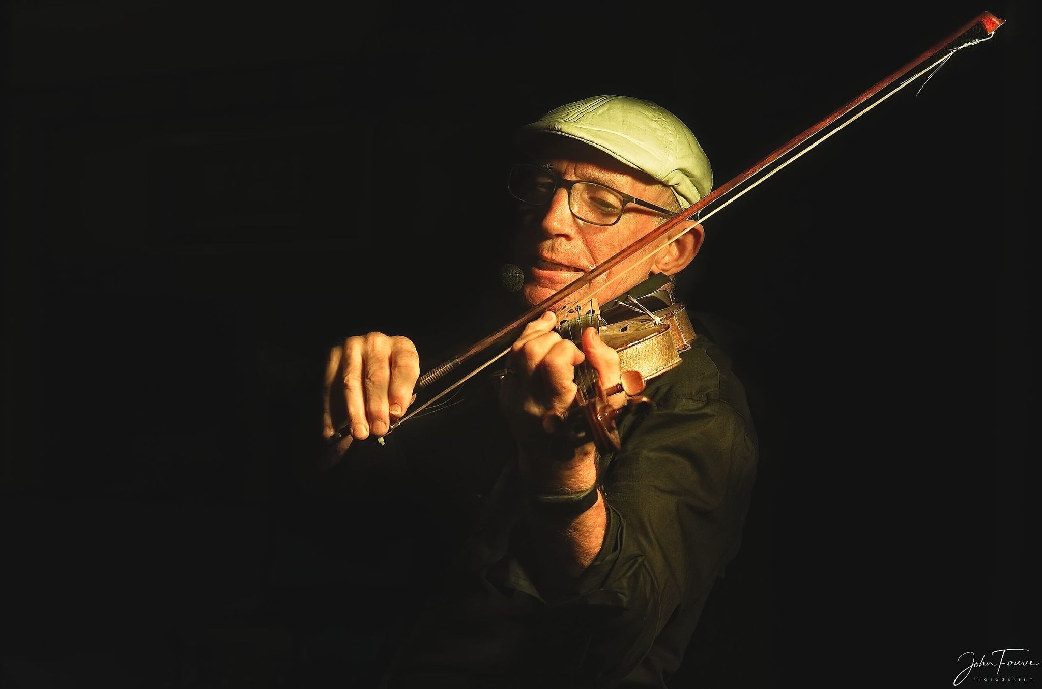 Dave Abbott @ Old Parks Sports Club 16 Jan - Image 1